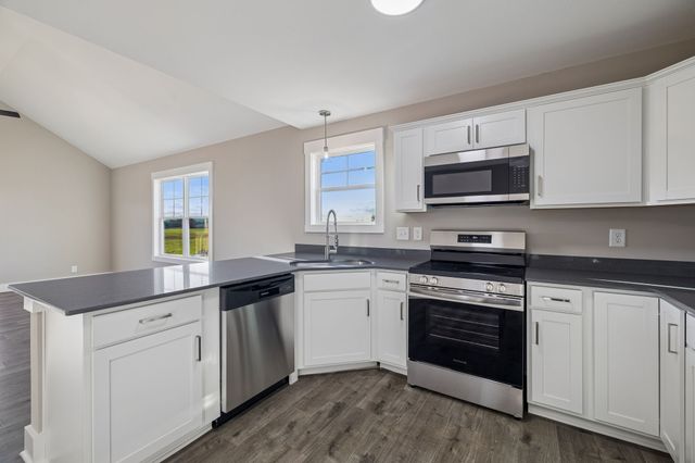 357 Hugh Hunter Road, Oak Grove, KY 42262