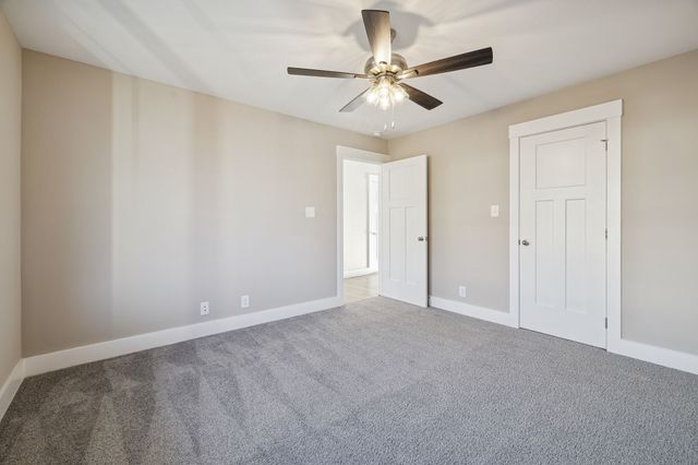 357 Hugh Hunter Road, Oak Grove, KY 42262