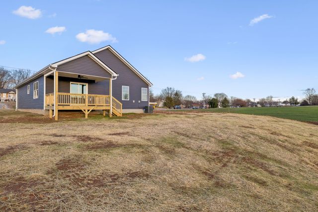 357 Hugh Hunter Road, Oak Grove, KY 42262
