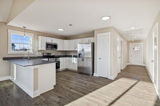 357 Hugh Hunter Road, Oak Grove, KY 42262