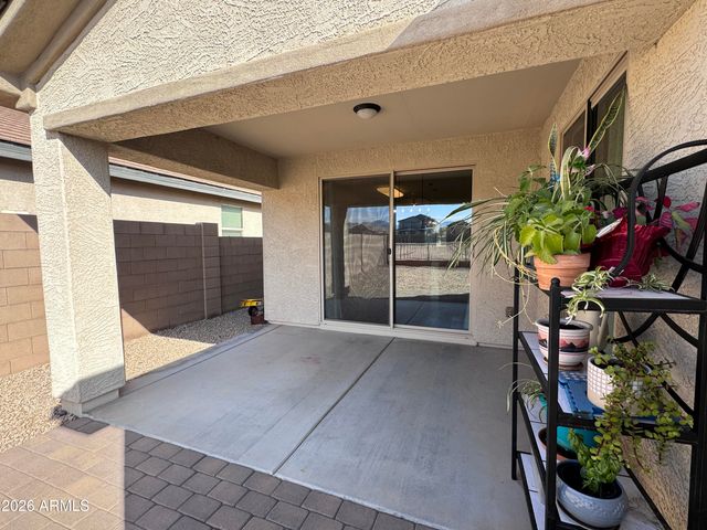 7031 W ALICIA Drive, Laveen, AZ 85339