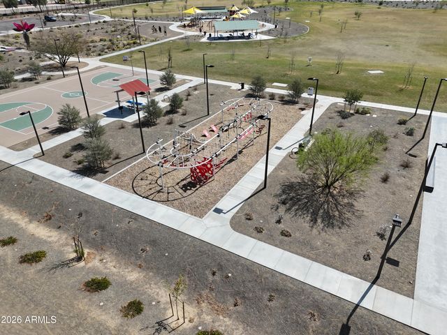 7031 W ALICIA Drive, Laveen, AZ 85339