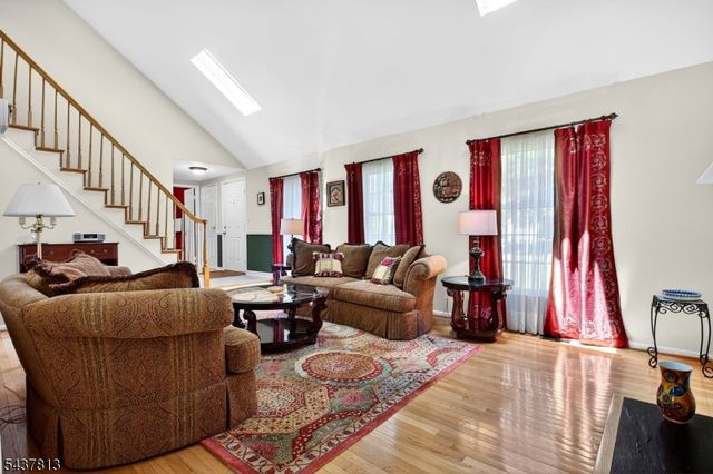 15 Hampton Ct, Bernards Twp., NJ 07920