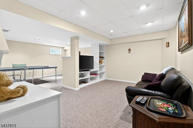15 Hampton Ct, Bernards Twp., NJ 07920