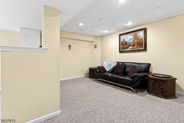 15 Hampton Ct, Bernards Twp., NJ 07920