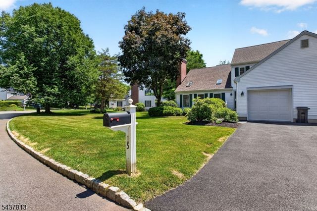15 Hampton Ct, Bernards Twp., NJ 07920