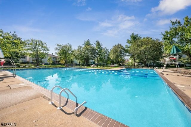 15 Hampton Ct, Bernards Twp., NJ 07920