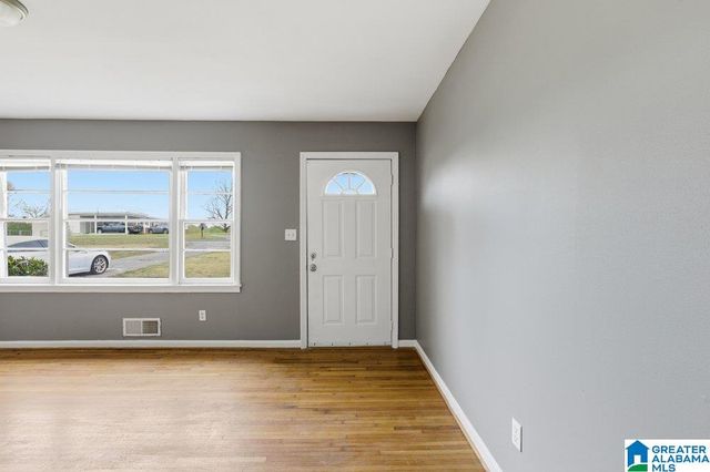 901 28TH AVENUE NE, Center Point, AL 35215