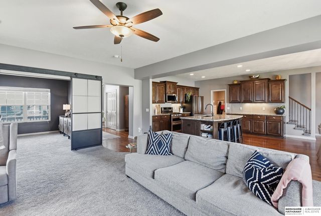 12206 Pintail Drive, Papillion, NE 68046