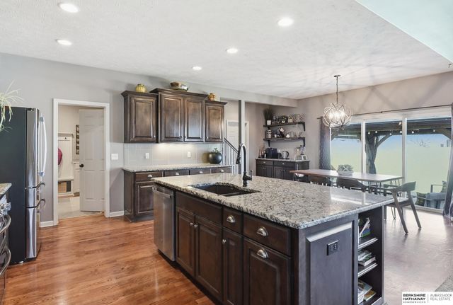 12206 Pintail Drive, Papillion, NE 68046