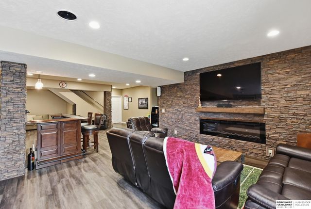 12206 Pintail Drive, Papillion, NE 68046