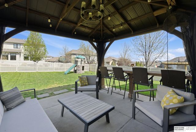 12206 Pintail Drive, Papillion, NE 68046