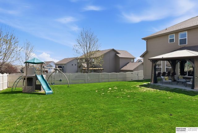 12206 Pintail Drive, Papillion, NE 68046