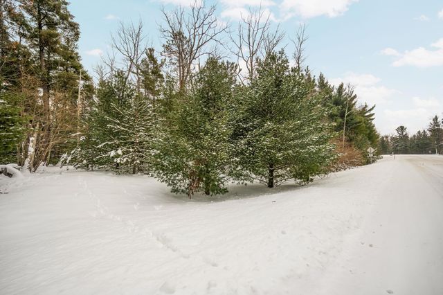 00 Business Park Drive, East Bay Twp, MI 49686