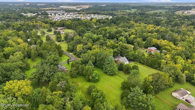 3311 Borowick Cir, La Grange, KY 40031