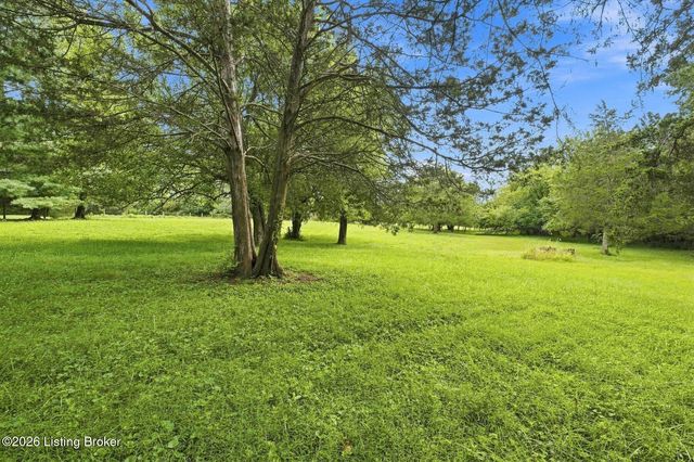 3311 Borowick Cir, La Grange, KY 40031