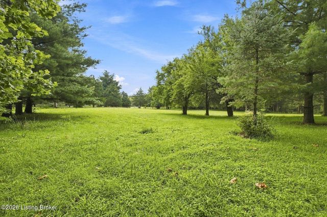3311 Borowick Cir, La Grange, KY 40031