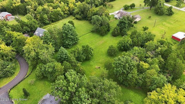 3311 Borowick Cir, La Grange, KY 40031
