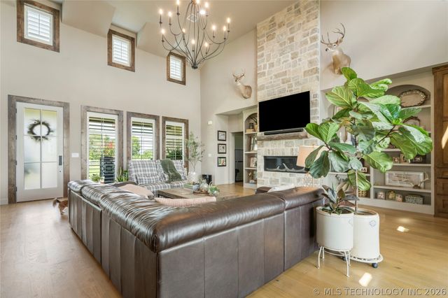 6440 E 171st Street, Bixby, OK 74008