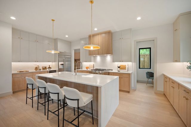 8803 Redondo Drive, Dallas, TX 75218