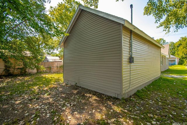 2307 E 2nd, North Little Rock, AR 72114