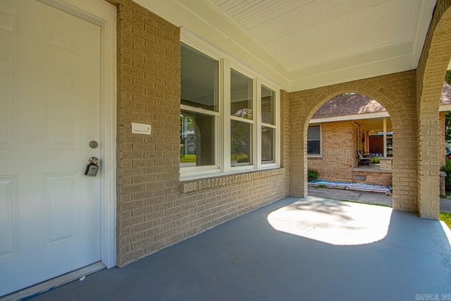 2307 E 2nd, North Little Rock, AR 72114