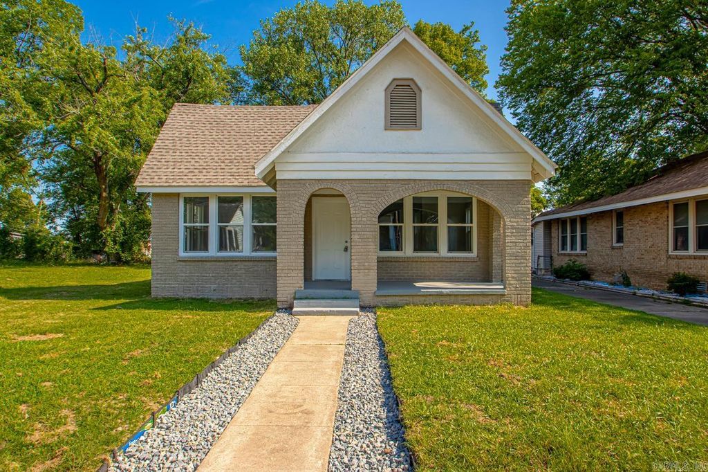 2307 E 2nd, North Little Rock, AR 72114