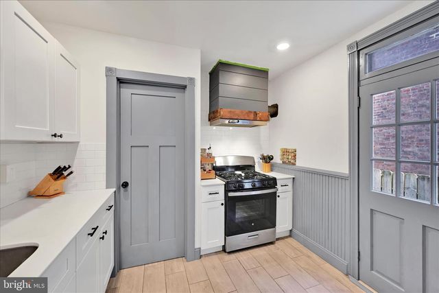549 N PLUM ST, Lancaster, PA 17602
