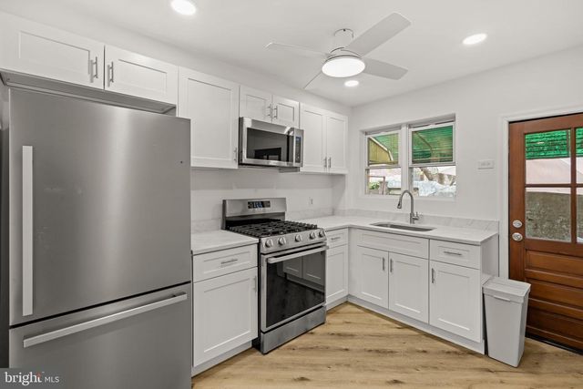 1228 LATONA ST, Philadelphia, PA 19147