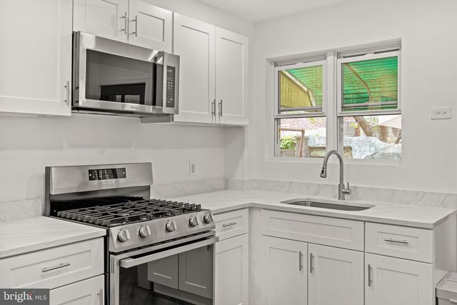 1228 LATONA ST, Philadelphia, PA 19147