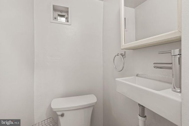 1228 LATONA ST, Philadelphia, PA 19147