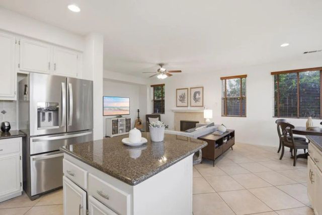 3275 Rancho Famosa, Carlsbad, CA 92009