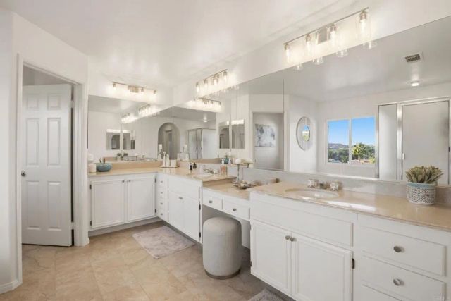 3275 Rancho Famosa, Carlsbad, CA 92009