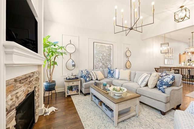 16653 W 168th Court, Olathe, KS 66062