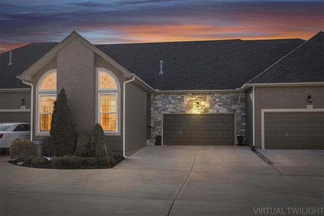 16653 W 168th Court, Olathe, KS 66062