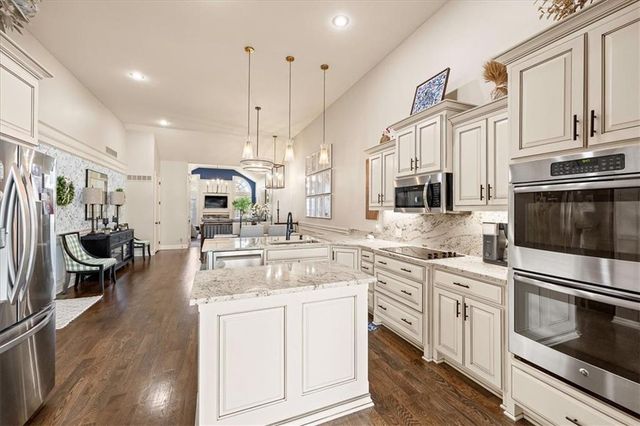 16653 W 168th Court, Olathe, KS 66062