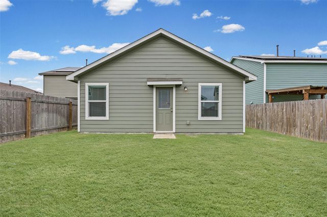 364 Gabbro GDNS, Maxwell, TX 78656