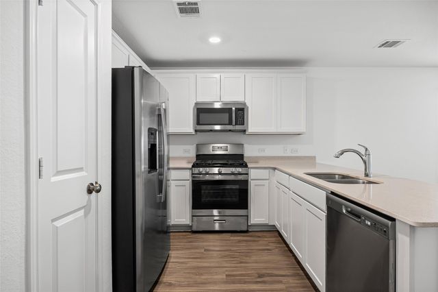 364 Gabbro GDNS, Maxwell, TX 78656