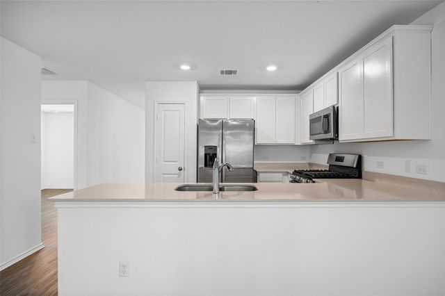 364 Gabbro GDNS, Maxwell, TX 78656