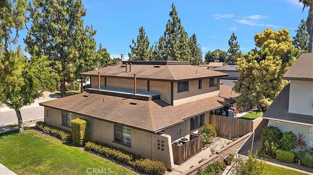 2210 E Buffalo, Santa Ana, CA 92705