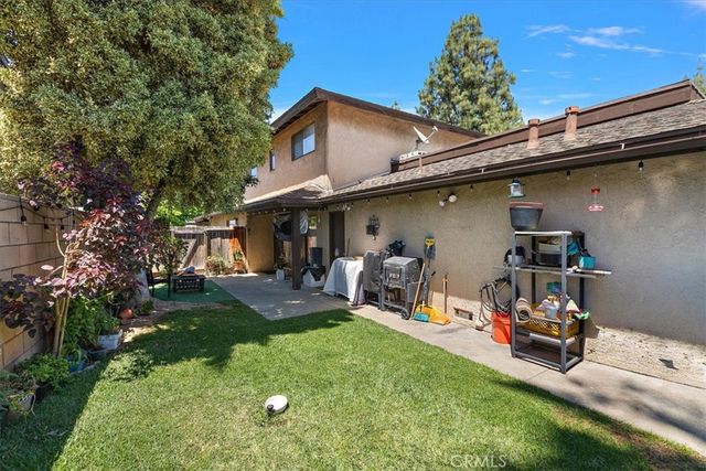2210 E Buffalo, Santa Ana, CA 92705