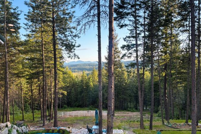 554 Homestead Hollow, Careywood, ID 83809