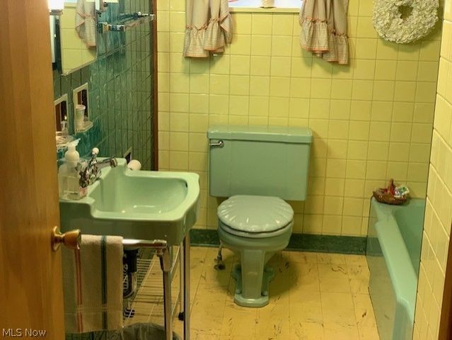 908 Banfield Avenue, Toronto, OH 43964