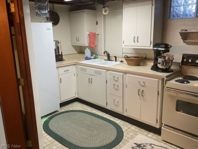 908 Banfield Avenue, Toronto, OH 43964