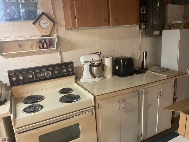 908 Banfield Avenue, Toronto, OH 43964