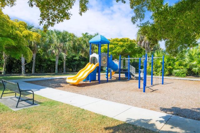 332 TOSCAVILLA BOULEVARD, Nokomis, FL 34275