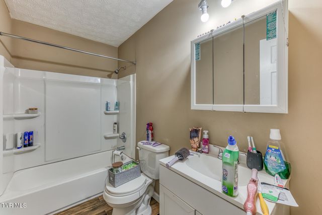 23254 Clayman Valley Road, Bristol, VA 24202