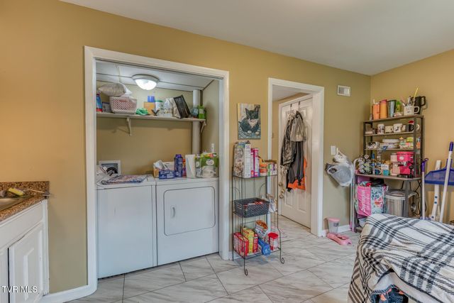 23254 Clayman Valley Road, Bristol, VA 24202