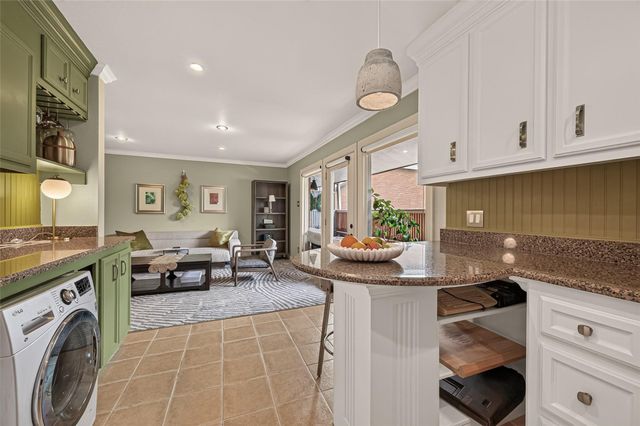 3928 W Alabama Street 14, Houston, TX 77027