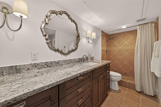 3928 W Alabama Street 14, Houston, TX 77027